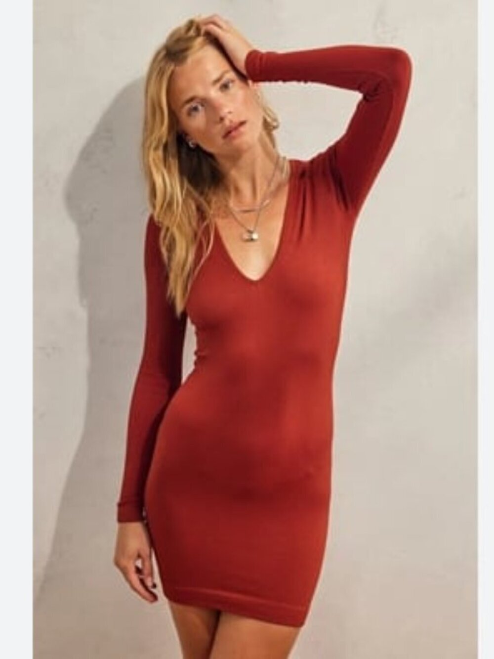 ⭐️ 5 for 20$! ⭐️ ADC Stretchy Red Long Sleeve V Neck Dress